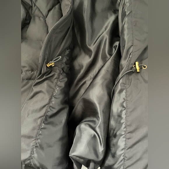 GUESS Women's Zipped Pockets Down Faux-Fur-Trim Hooded Parka, Black, Size L - Picture 8 of 11